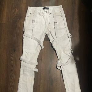 White serenede jeans